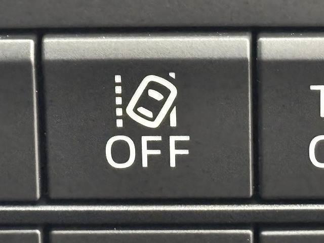 ���[���L�[�v�A�V�X�g�@�\�𑕔��B�Ԑ����͂ݏo���ƌx������Ă����V�X�e���B�܂��Փˌy���u���[�L�������B