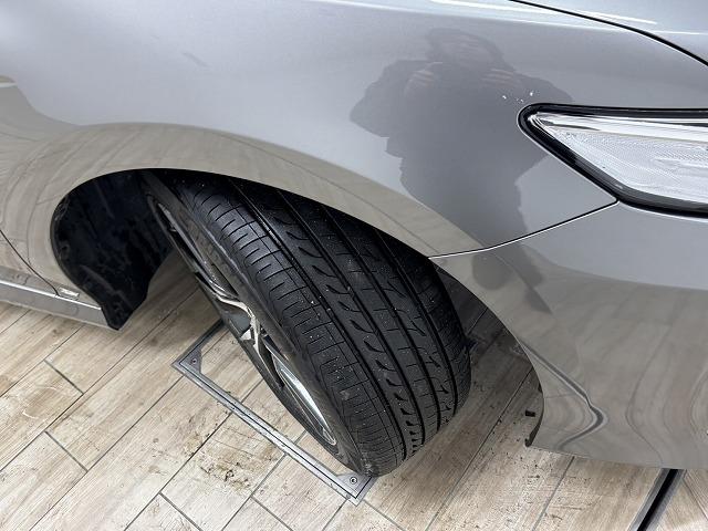 カムリ Ｇレザーパッケージ　サンルーフ／黒革シート／純正９インチナビ／地デジ／全周囲カメラ／レーダークルコン／レーンキープアシスト／パワーシート／シートヒーター／ＢＳＭ／ＥＴＣＬＥＤヘッドライト／オートハイビーム（32枚目）