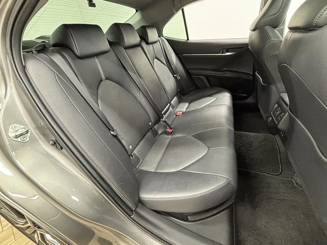 カムリ Ｇレザーパッケージ　サンルーフ／黒革シート／純正９インチナビ／地デジ／全周囲カメラ／レーダークルコン／レーンキープアシスト／パワーシート／シートヒーター／ＢＳＭ／ＥＴＣＬＥＤヘッドライト／オートハイビーム（41枚目）