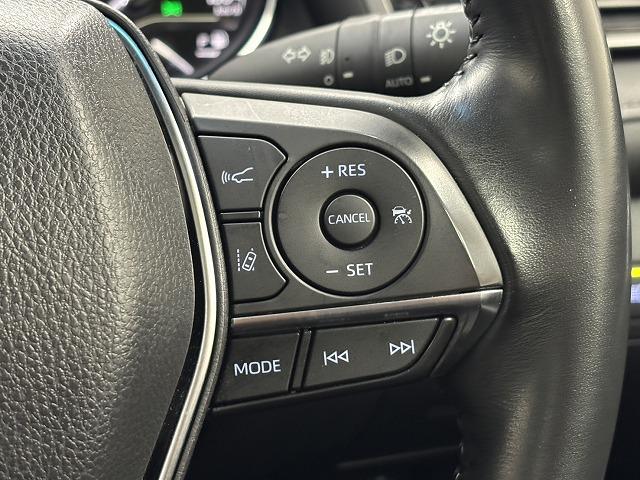 カムリ Ｇレザーパッケージ　サンルーフ／黒革シート／純正９インチナビ／地デジ／全周囲カメラ／レーダークルコン／レーンキープアシスト／パワーシート／シートヒーター／ＢＳＭ／ＥＴＣＬＥＤヘッドライト／オートハイビーム（49枚目）