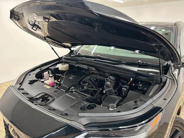 ＲＸ ＲＸ５００ｈ　Ｆスポーツパフォーマンス　サンルーフ／純正１４インチナビ／全方位カメラ／ベンチレーション／レーダークルコン／レーンキープアシスト／パワーバックドア／パーキングアシスト／パワーシート／シートメモリー／ＢＳＭ／ＥＴＣ２．０（18枚目）