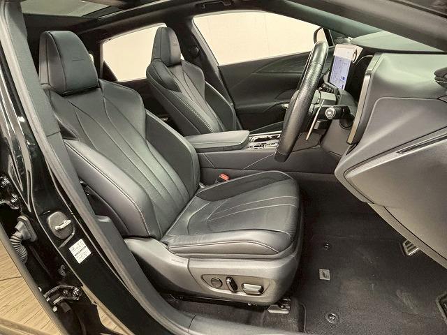 ＲＸ ＲＸ５００ｈ　Ｆスポーツパフォーマンス　サンルーフ／純正１４インチナビ／全方位カメラ／ベンチレーション／レーダークルコン／レーンキープアシスト／パワーバックドア／パーキングアシスト／パワーシート／シートメモリー／ＢＳＭ／ＥＴＣ２．０（33枚目）