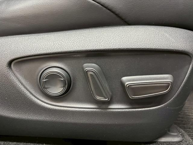 ハリアー Ｚ　モデリスタエアロ／ＪＢＬサウンド／純正１２．３型ナビ／全周囲／デジタルインナーミラー／追従クルコン／パワーバックドア／オートハイビーム／パワーシート／ＢＳＭ／ＥＴＣ／スマートキー（34枚目）