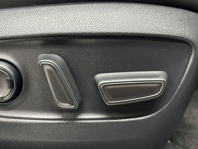 ハリアー Ｚ　レザーパッケージ　モデリスタエアロ／ベンチレーション／ＪＢＬサウンド／純正１２．３インチナビ／全全周囲／デジタルインナーミラー／黒革／シートメモリー／追従クルコン／レーンキープアシスト／パワーバックドア／ＢＳＭ／ＥＴＣ（34枚目）