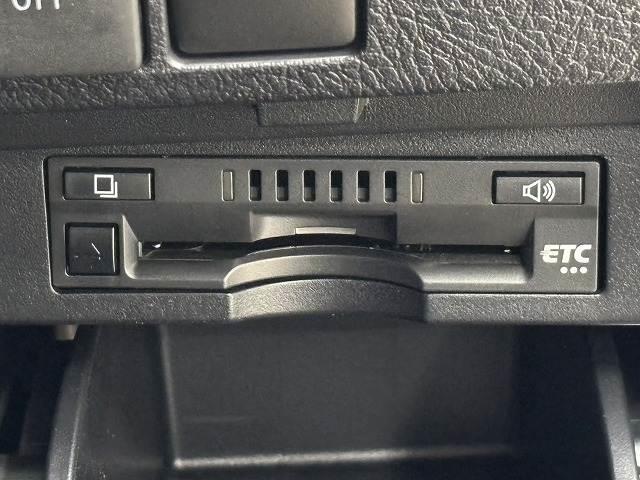 アルファード ２．５Ｓ　タイプゴールド　純正９型ナビ地デジ／バックカメラ／ＤＶＤ再生／デジタルインナーミラー／ＢＳＭ／追従クルコン／両側電動／衝突軽減／ＥＴＣ／ＬＥＤヘッドライト／スマートキー／オートエアコン（12枚目）