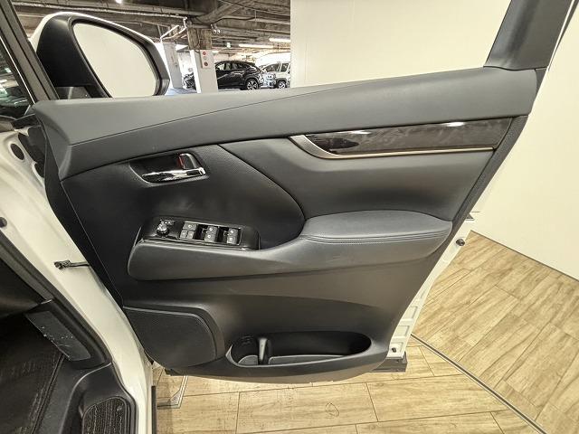 アルファード ２．５Ｓ　タイプゴールド　純正９型ナビ地デジ／バックカメラ／ＤＶＤ再生／デジタルインナーミラー／ＢＳＭ／追従クルコン／両側電動／衝突軽減／ＥＴＣ／ＬＥＤヘッドライト／スマートキー／オートエアコン（39枚目）