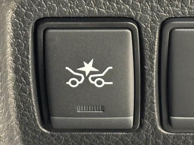 エルグランド 250ハイウェイスターS SDナビ地デジ/バックカメラ/10.1型後席モニター/両側電動/追従クルコン/衝突軽減/レーンキープ/LEDヘッドライト/ETC/スマートキー/オートエアコン/純正18インチAW(10枚目)