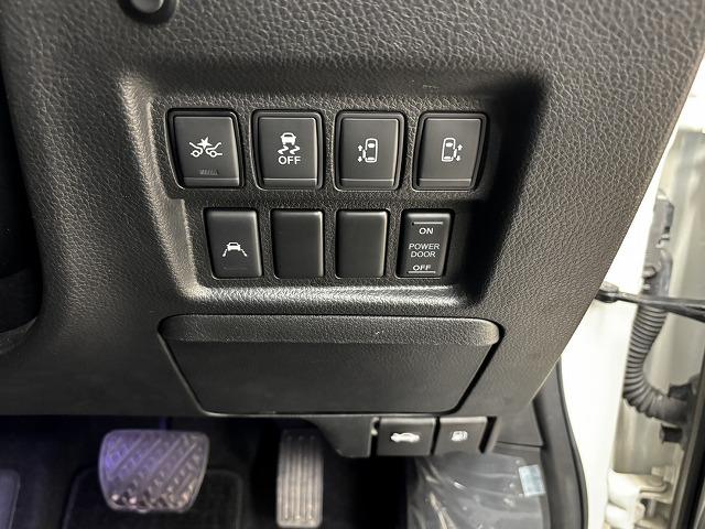 エルグランド 250ハイウェイスターS SDナビ地デジ/バックカメラ/10.1型後席モニター/両側電動/追従クルコン/衝突軽減/レーンキープ/LEDヘッドライト/ETC/スマートキー/オートエアコン/純正18インチAW(56枚目)