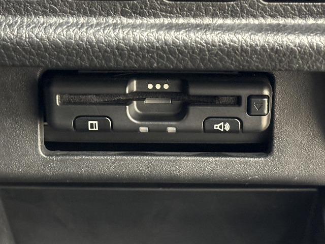 エルグランド 250ハイウェイスターS SDナビ地デジ/バックカメラ/10.1型後席モニター/両側電動/追従クルコン/衝突軽減/レーンキープ/LEDヘッドライト/ETC/スマートキー/オートエアコン/純正18インチAW(57枚目)