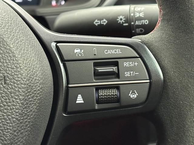 �y���[�_�[�N���[�Y�R���g���[���V�X�e���z�������s��A�a�؂ł̑��s���ł��A��s�ԂƂ̎ԊԂ��ێ����Ȃ���̑��s���\��