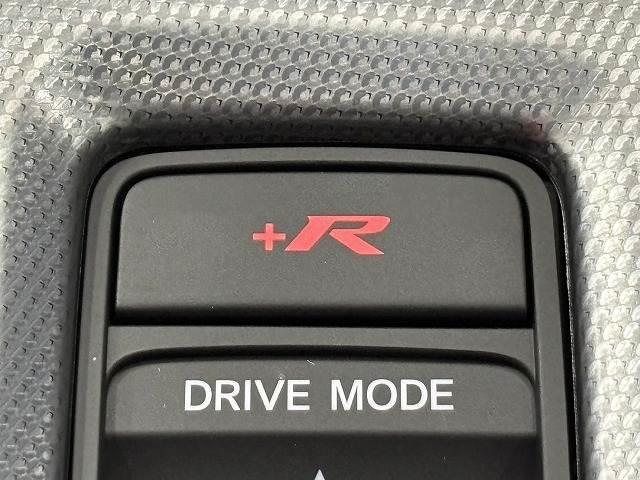 �y�{�q�i�v���X�A�[���j�{�^���z���{�i�ȃX�|�[�c���s���[�h�ɐ؂�ւ��A�G���W�����X�|���X��X�e�A�����O�̉������A�u�r�`�i������h�~���u�j�̈ꕔ�@�\���ő剻����A�s��������������܂��B