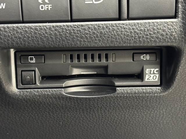 ハリアー Ｚ　モデリスタデジタルインナーミラー／ＪＢＬ／純正１２．３インチナビ／全周囲／追従クルコン／パワーバックドア／レーンキープアシスト／パワーシート／ＬＥＤヘッドライト／オートハイビーム／ＢＳＭ／ＥＴＣ（12枚目）