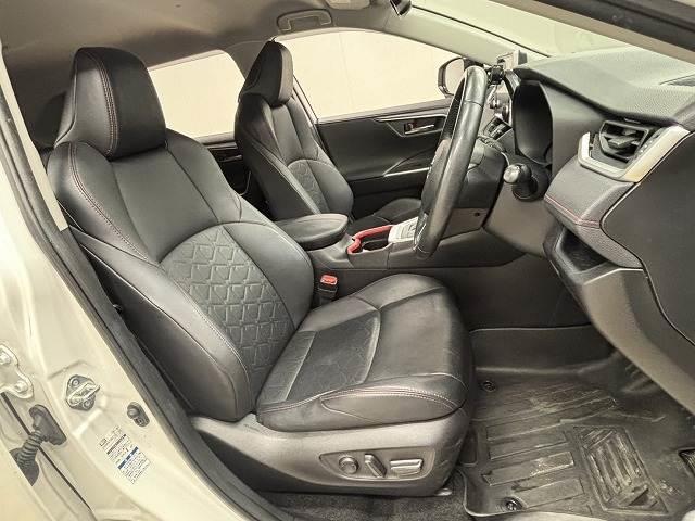 ＲＡＶ４ アドベンチャー　オフロードパッケージ　リフトアップ／純正９型ナビ／追従クルコン／ルーフキャリア／ダウンヒルアシスト／レーンキープアシスト／地デジ／バックカメラ／ＢＳＭ／ＥＴＣ２．０／パワーシート／ＬＥＤヘッドライト／オートハイビーム／（5枚目）