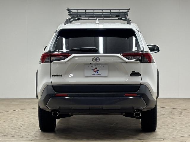 ＲＡＶ４ アドベンチャー　オフロードパッケージ　リフトアップ／純正９型ナビ／追従クルコン／ルーフキャリア／ダウンヒルアシスト／レーンキープアシスト／地デジ／バックカメラ／ＢＳＭ／ＥＴＣ２．０／パワーシート／ＬＥＤヘッドライト／オートハイビーム／（27枚目）
