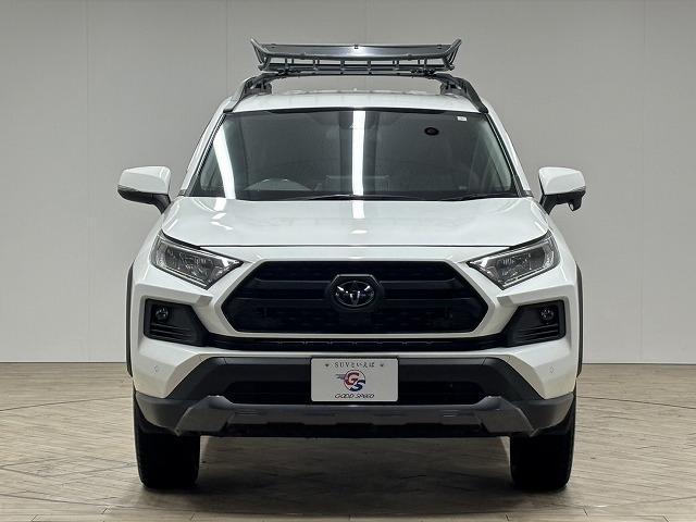 ＲＡＶ４ アドベンチャー　オフロードパッケージ　リフトアップ／純正９型ナビ／追従クルコン／ルーフキャリア／ダウンヒルアシスト／レーンキープアシスト／地デジ／バックカメラ／ＢＳＭ／ＥＴＣ２．０／パワーシート／ＬＥＤヘッドライト／オートハイビーム／（28枚目）