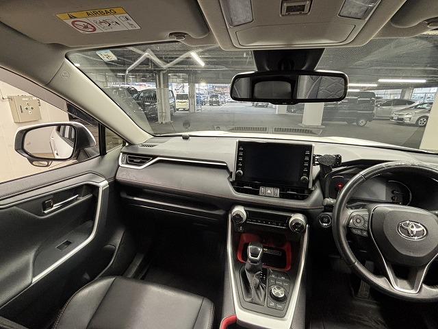 ＲＡＶ４ アドベンチャー　オフロードパッケージ　リフトアップ／純正９型ナビ／追従クルコン／ルーフキャリア／ダウンヒルアシスト／レーンキープアシスト／地デジ／バックカメラ／ＢＳＭ／ＥＴＣ２．０／パワーシート／ＬＥＤヘッドライト／オートハイビーム／（42枚目）