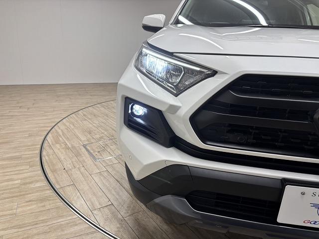 ＲＡＶ４ アドベンチャー　オフロードパッケージ　リフトアップ／純正９型ナビ／追従クルコン／ルーフキャリア／ダウンヒルアシスト／レーンキープアシスト／地デジ／バックカメラ／ＢＳＭ／ＥＴＣ２．０／パワーシート／ＬＥＤヘッドライト／オートハイビーム／（70枚目）
