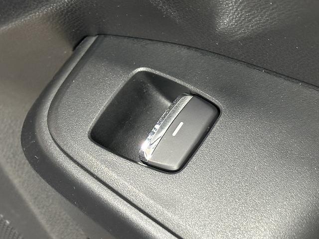 クロストレック リミテッド 11.6型センターインフォメーションディスプレイ/全周囲/追従クルコン/BSM/パワーシート/シートヒーター/LEDヘッドライト/ETC/スマートキー/オートエアコン/パドルシフト(44枚目)