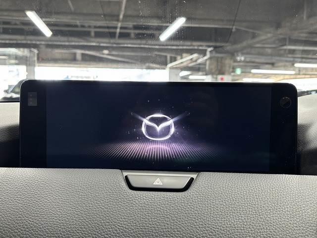 CX-60 XD Lパッケージ ワンオーナー/BOSEサウンド/純正10.25型ナビ/全周囲/白革シート/パワーシート/シートヒーター/ステアリングヒーター/BSM/追従クルコン/電動リアゲート/ETC/LEDヘッドライト(3枚目)