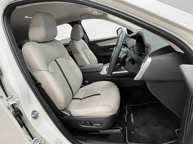 CX-60 XD Lパッケージ ワンオーナー/BOSEサウンド/純正10.25型ナビ/全周囲/白革シート/パワーシート/シートヒーター/ステアリングヒーター/BSM/追従クルコン/電動リアゲート/ETC/LEDヘッドライト(5枚目)