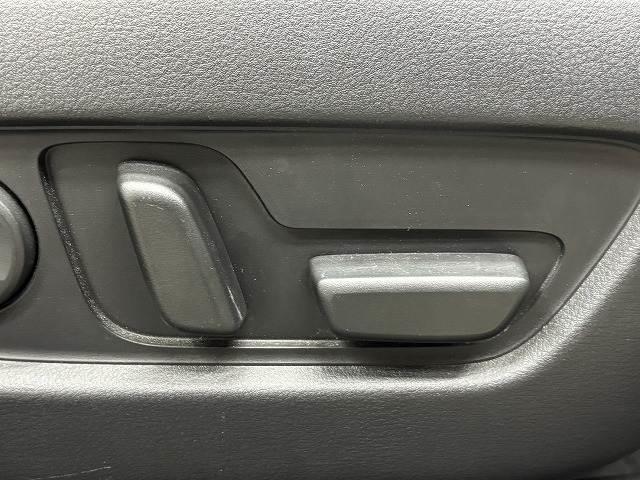 CX-60 XD Lパッケージ ワンオーナー/BOSEサウンド/純正10.25型ナビ/全周囲/白革シート/パワーシート/シートヒーター/ステアリングヒーター/BSM/追従クルコン/電動リアゲート/ETC/LEDヘッドライト(8枚目)