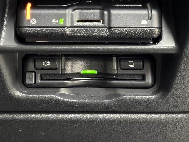 CX-60 XD Lパッケージ ワンオーナー/BOSEサウンド/純正10.25型ナビ/全周囲/白革シート/パワーシート/シートヒーター/ステアリングヒーター/BSM/追従クルコン/電動リアゲート/ETC/LEDヘッドライト(11枚目)