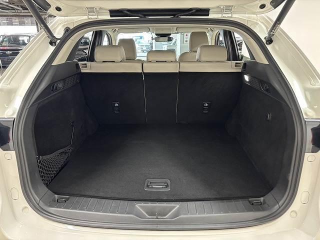 CX-60 XD Lパッケージ ワンオーナー/BOSEサウンド/純正10.25型ナビ/全周囲/白革シート/パワーシート/シートヒーター/ステアリングヒーター/BSM/追従クルコン/電動リアゲート/ETC/LEDヘッドライト(13枚目)
