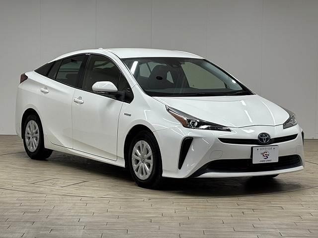 プリウス Ｓ　純正ナビ／バックカメラ／追従クルコン／セーフティセンス／オートハイビーム／オートライト／ＬＥＤヘッドライト／ＥＴＣ／スマートキー／オートエアコン／オートライト／カーテンエアバック（14枚目）