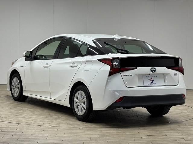 プリウス Ｓ　純正ナビ／バックカメラ／追従クルコン／セーフティセンス／オートハイビーム／オートライト／ＬＥＤヘッドライト／ＥＴＣ／スマートキー／オートエアコン／オートライト／カーテンエアバック（17枚目）