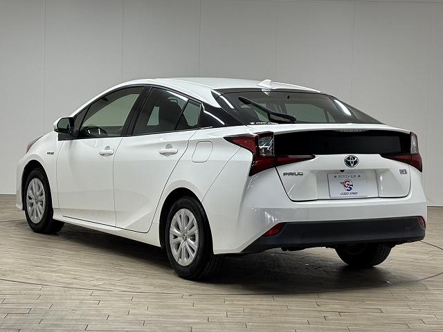 プリウス Ｓ　純正ナビ／バックカメラ／追従クルコン／セーフティセンス／オートハイビーム／オートライト／ＬＥＤヘッドライト／ＥＴＣ／スマートキー／オートエアコン／オートライト／カーテンエアバック（24枚目）