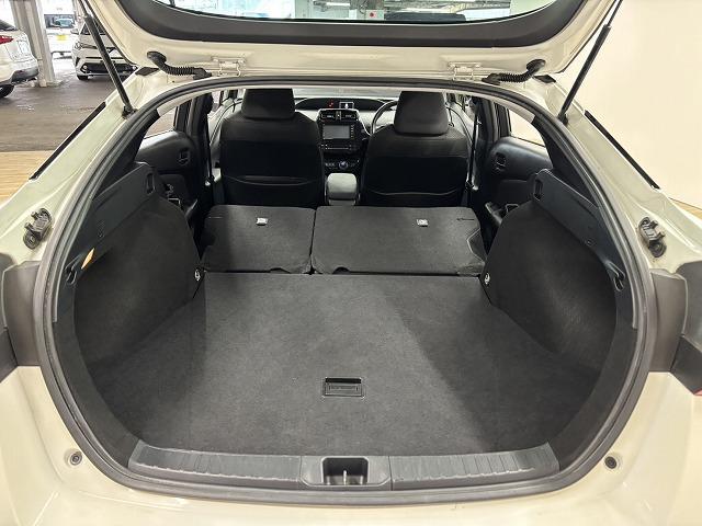 プリウス Ｓ　純正ナビ／バックカメラ／追従クルコン／セーフティセンス／オートハイビーム／オートライト／ＬＥＤヘッドライト／ＥＴＣ／スマートキー／オートエアコン／オートライト／カーテンエアバック（61枚目）