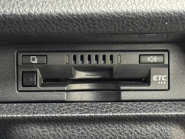 ヴォクシー ＺＳ　煌　モデリスタエアロ／ＲＡＹＳ１８インチＡＷ／純正１０型ナビ地デジ／バックカメラ／両側電動スライドドア／クルコン／衝突軽減／オートハイビーム／アイドリングストップ／ＬＥＤ／ＥＴＣ／スマートキー（12枚目）