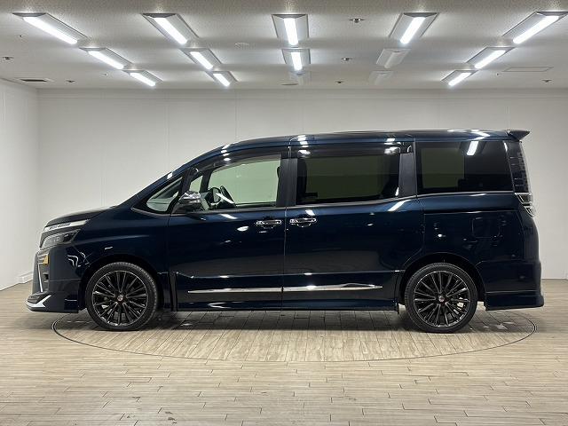 ヴォクシー ＺＳ　煌　モデリスタエアロ／ＲＡＹＳ１８インチＡＷ／純正１０型ナビ地デジ／バックカメラ／両側電動スライドドア／クルコン／衝突軽減／オートハイビーム／アイドリングストップ／ＬＥＤ／ＥＴＣ／スマートキー（69枚目）