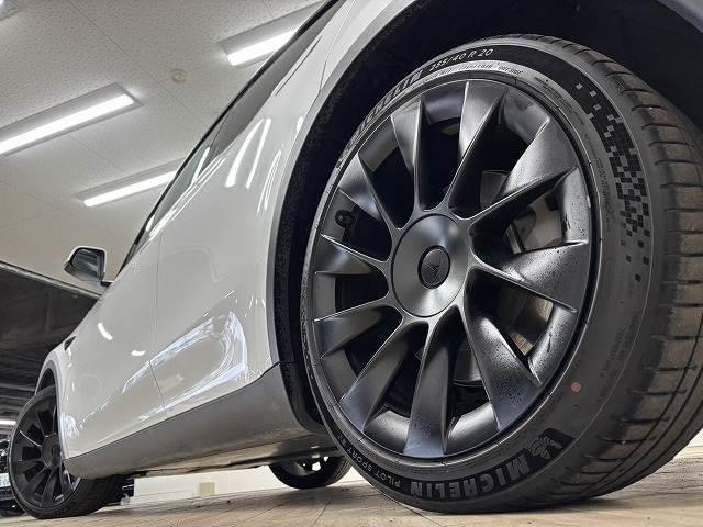 �����Q�O�C���`�A���~�z�C�[���𑕔��I