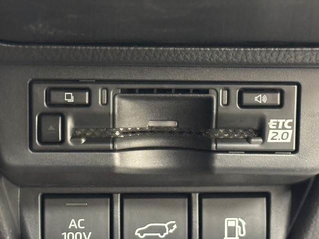 プリウス Ｚ　ワンオーナー／純正１２．３型ナビ地デジ／全周囲／衝突軽減／追従クルコン／シートベンチレーション／ステアリングヒーター／オートハイビーム／電動リアゲート／ＬＥＤヘッドライト／ＥＴＣ／ワイヤレス充電器（12枚目）