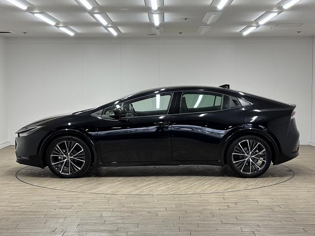 プリウス Ｚ　ワンオーナー／純正１２．３型ナビ地デジ／全周囲／衝突軽減／追従クルコン／シートベンチレーション／ステアリングヒーター／オートハイビーム／電動リアゲート／ＬＥＤヘッドライト／ＥＴＣ／ワイヤレス充電器（70枚目）