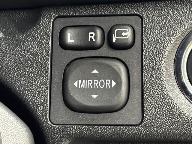 �d���i�[�~���[�𑕔��I