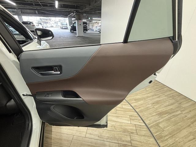 ハリアーハイブリッド Ｚ　４ＷＤ／モデリスタ／全周囲／純正１２．３インチナビ／ＪＢＬサウンド／デジタルインナーミラー／レーダークルコン／パワーバックドア／レーンキープアシスト／パワーシート／ＢＳＭ／ＥＴＣ／ＬＥＤヘッドライト（42枚目）