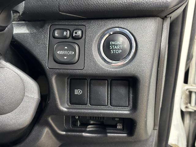 ハイエースバン スーパーＧＬダークプライム２　モデリスタ／荷室フローリング仕様／ＡＣ１００Ｖ／寒冷地仕様／後席フリップダウンモニター／純正ナビ／バックカメラ／ＢＡＺＡＬＴ１５インチＡＷ／純正ナビ地デジ／レーンキープアシスト（53枚目）