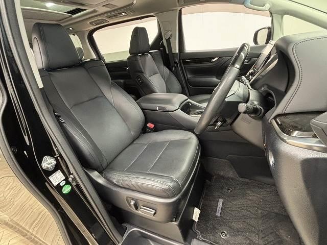 ヴェルファイア □Ｚ“Ｇ　エディション”　サンルーフ／ＪＢＬサウンド／後席フリップダウンモニター／本革シート／全周囲／純正１０．５インチナビ／レーダークルコン／パワーバックドア／パワーシート／シートメモリー／シートヒーター（5枚目）