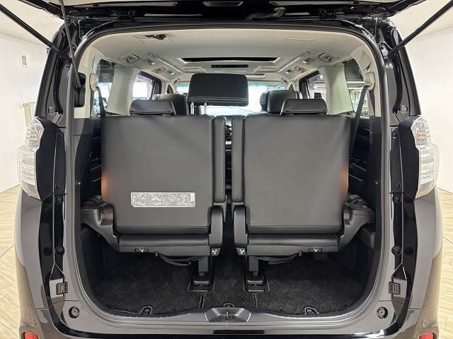 ヴェルファイア □Ｚ“Ｇ　エディション”　サンルーフ／ＪＢＬサウンド／後席フリップダウンモニター／本革シート／全周囲／純正１０．５インチナビ／レーダークルコン／パワーバックドア／パワーシート／シートメモリー／シートヒーター（13枚目）