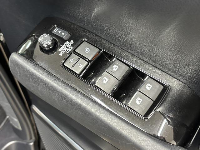 ヴェルファイア □Ｚ“Ｇ　エディション”　サンルーフ／ＪＢＬサウンド／後席フリップダウンモニター／本革シート／全周囲／純正１０．５インチナビ／レーダークルコン／パワーバックドア／パワーシート／シートメモリー／シートヒーター（36枚目）