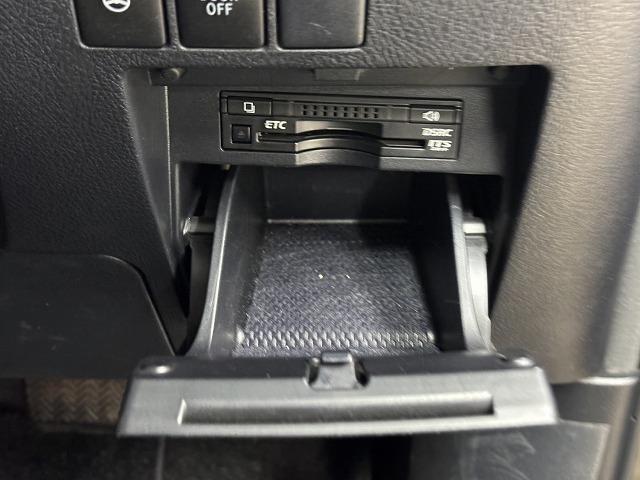 ヴェルファイア □Ｚ“Ｇ　エディション”　サンルーフ／ＪＢＬサウンド／後席フリップダウンモニター／本革シート／全周囲／純正１０．５インチナビ／レーダークルコン／パワーバックドア／パワーシート／シートメモリー／シートヒーター（59枚目）