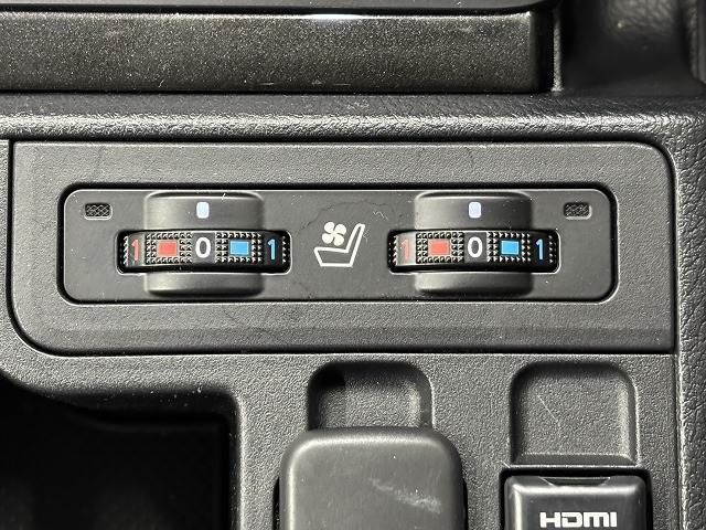 ランドクルーザープラド TX Lパッケージ・ブラックエディション ルーフレール/黒革/純正ナビ地デジ/Bluetooth搭載/バックカメラ/追従クルコン/レーンキープアシスト/衝突軽減/シートベンチレーション/パワーシート/オートハイビーム/(10枚目)