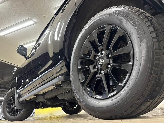 ランドクルーザープラド TX Lパッケージ・ブラックエディション ルーフレール/黒革/純正ナビ地デジ/Bluetooth搭載/バックカメラ/追従クルコン/レーンキープアシスト/衝突軽減/シートベンチレーション/パワーシート/オートハイビーム/(19枚目)