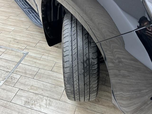 ランドクルーザープラド TX Lパッケージ・ブラックエディション ルーフレール/黒革/純正ナビ地デジ/Bluetooth搭載/バックカメラ/追従クルコン/レーンキープアシスト/衝突軽減/シートベンチレーション/パワーシート/オートハイビーム/(32枚目)