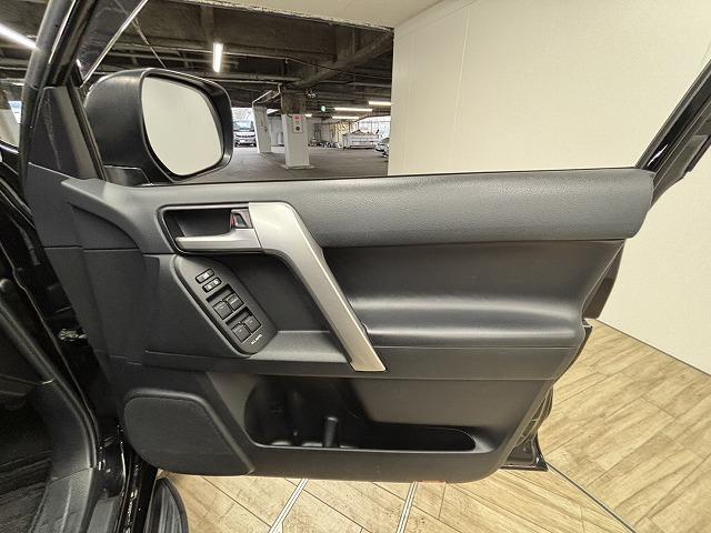 ランドクルーザープラド TX Lパッケージ・ブラックエディション ルーフレール/黒革/純正ナビ地デジ/Bluetooth搭載/バックカメラ/追従クルコン/レーンキープアシスト/衝突軽減/シートベンチレーション/パワーシート/オートハイビーム/(38枚目)