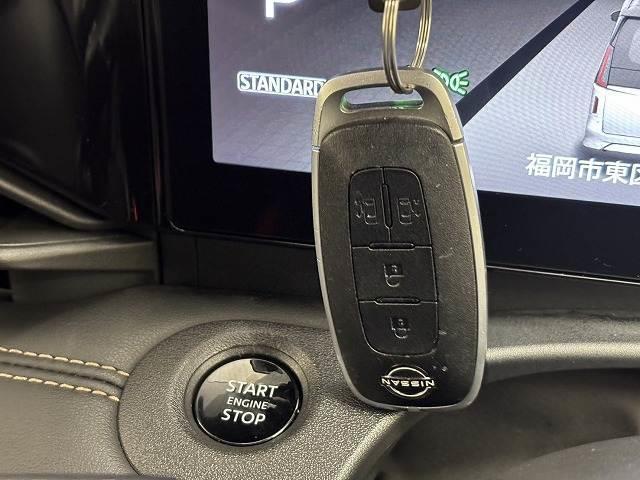 セレナ ハイウェイスターＶ　純正１２．３型ナビ／全周囲／両側電動スライド／プロパイロット／デジタルインナーミラー／ＢＳＭ／ＥＴＣ／電動パーキングブレーキ／地デジ／Ｂｌｕｅｔｏｏｔｈ／スマートキー／アイドリングストップ／両側電動（12枚目）