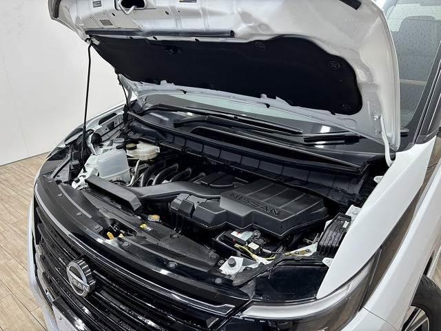 セレナ ハイウェイスターＶ　純正１２．３型ナビ／全周囲／両側電動スライド／プロパイロット／デジタルインナーミラー／ＢＳＭ／ＥＴＣ／電動パーキングブレーキ／地デジ／Ｂｌｕｅｔｏｏｔｈ／スマートキー／アイドリングストップ／両側電動（18枚目）