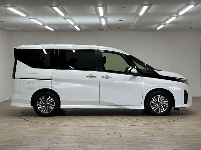 セレナ ハイウェイスターＶ　純正１２．３型ナビ／全周囲／両側電動スライド／プロパイロット／デジタルインナーミラー／ＢＳＭ／ＥＴＣ／電動パーキングブレーキ／地デジ／Ｂｌｕｅｔｏｏｔｈ／スマートキー／アイドリングストップ／両側電動（25枚目）